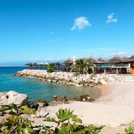 Albaneze By Interhome Njivice