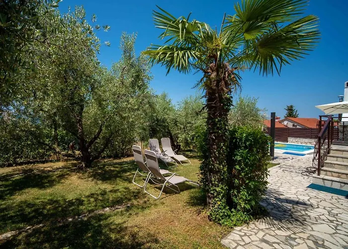 Albaneze By Interhome * Njivice