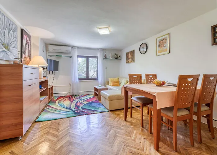 Albaneze By Interhome