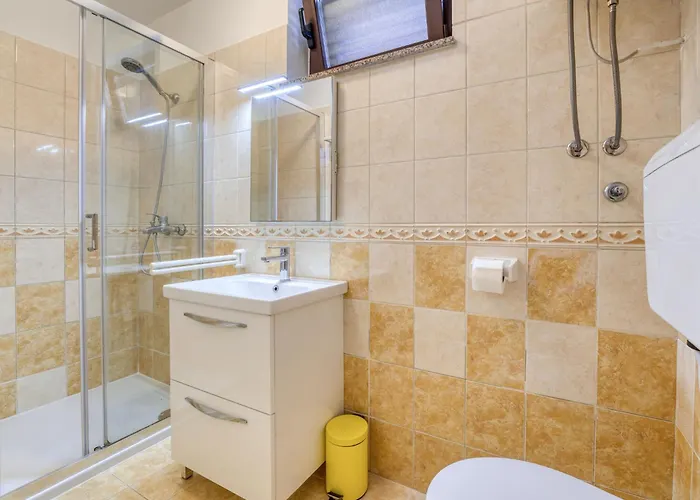 Albaneze By Interhome