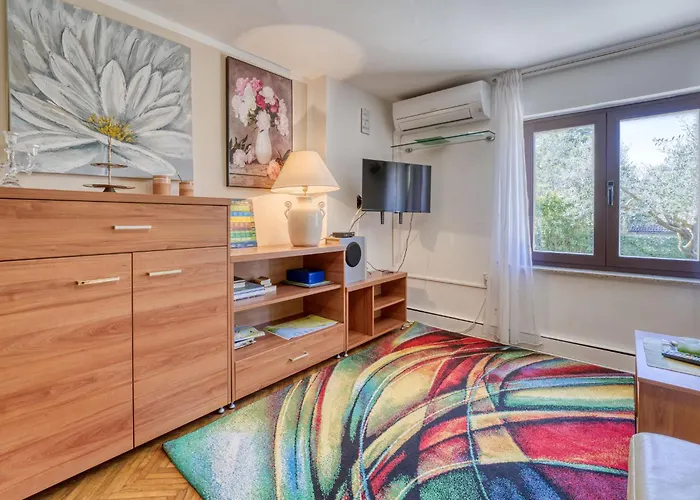 Albaneze By Interhome Apartment Njivice